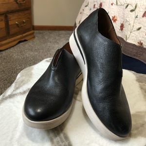 Kenneth Cole slip fashion sneakers